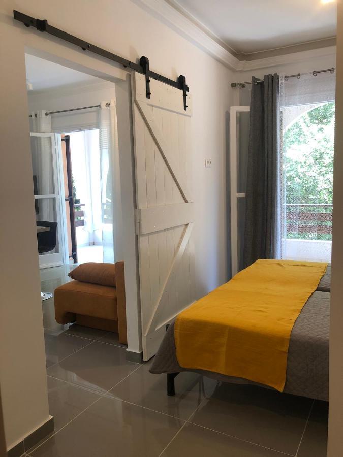 Nuovo3 * Corfu (city)