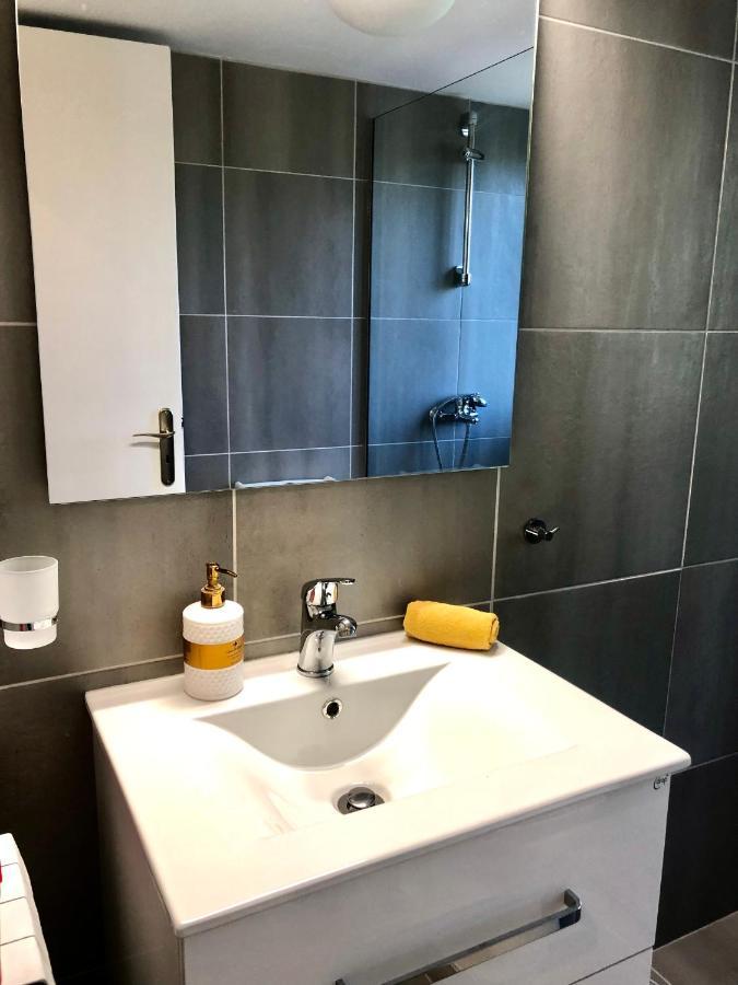 Nuovo3 * Corfu (city)
